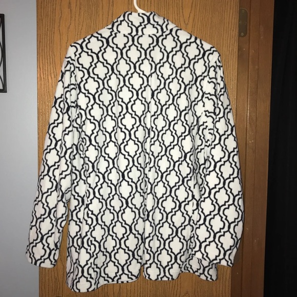 SOLD Plus Size Fleece Pullover - Picture 3 of 4